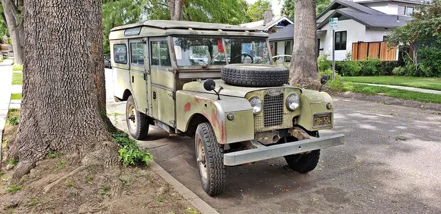 land rover, military, truck, vehicle, war, old, vintage, army, street, brown street, brown truck, brown army, brown war, land rover, land rover, land rover, land rover, land rover. Stocking a food truck business: inventory and suppliers